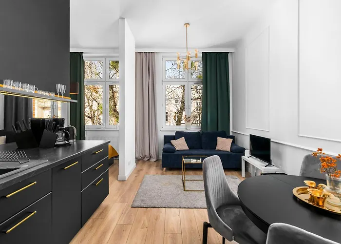 A.s. Worcella Street *